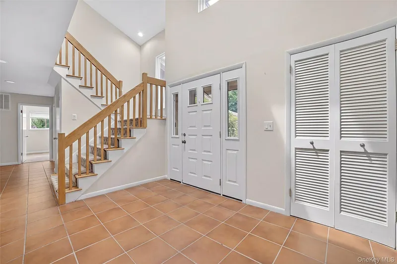 3 Leir Court Photo 5