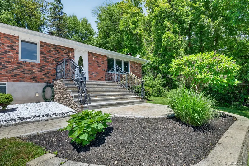 21 Crest Court Photo 40
