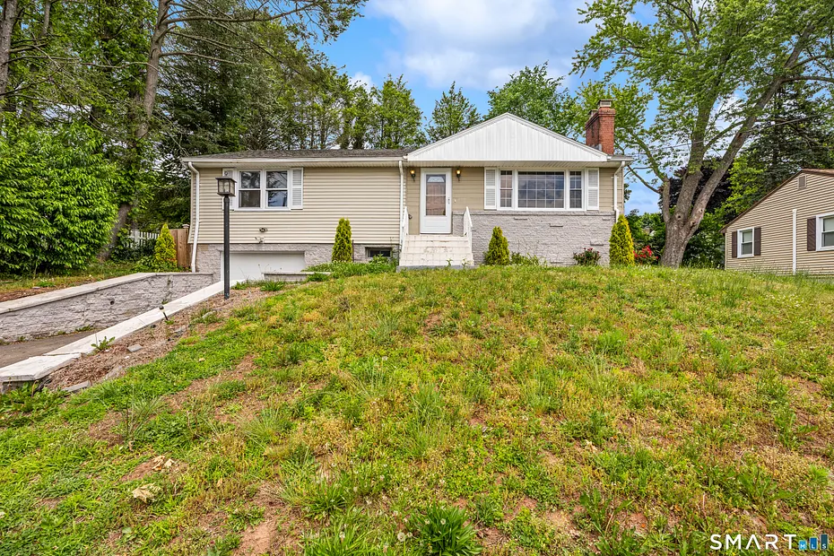 62 Springdale Street Photo 1
