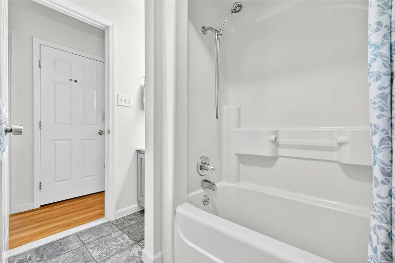 18 Jenkins Court Photo 15