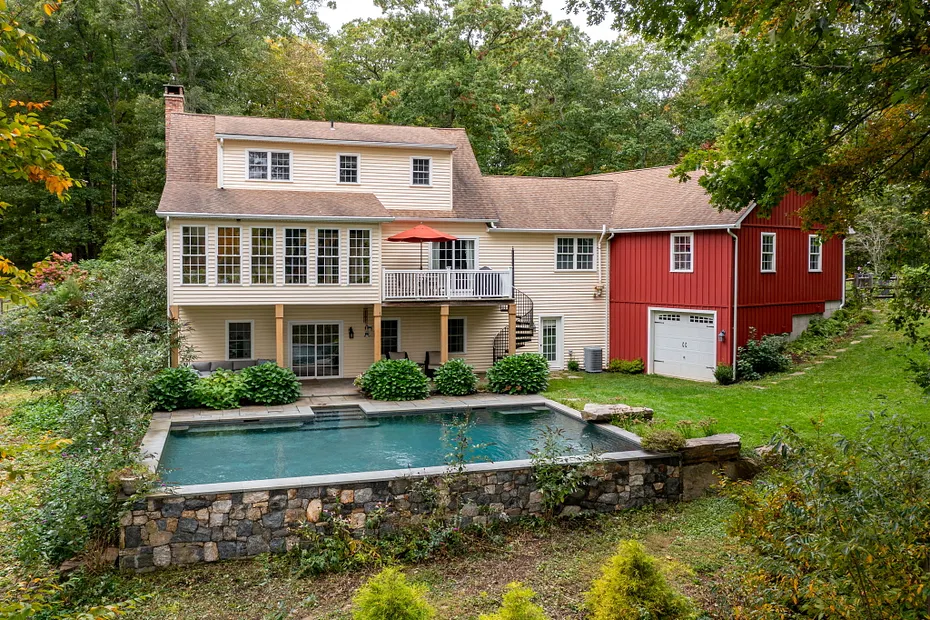 212 Looking Glass Hill Road Photo 30