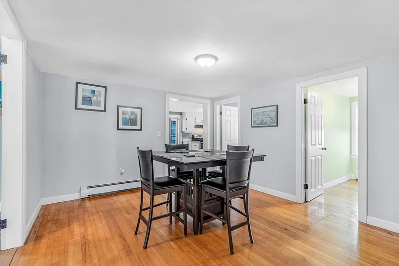 70 Pine St Photo 4