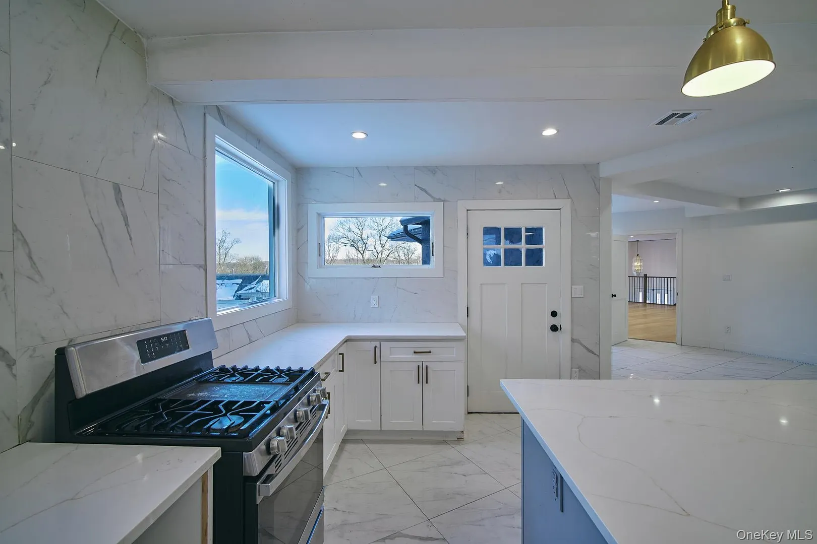 189 Mcnamara Road Photo 14