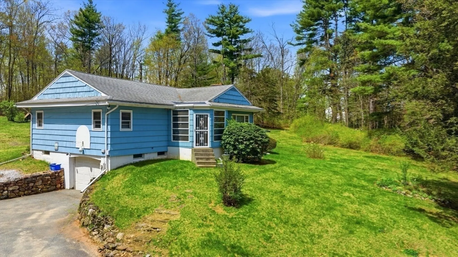 817 Somers Rd Photo 9