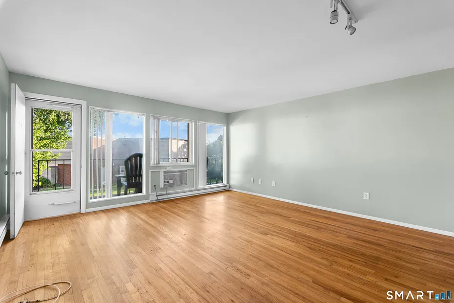 275 West Walk #275 Photo 4