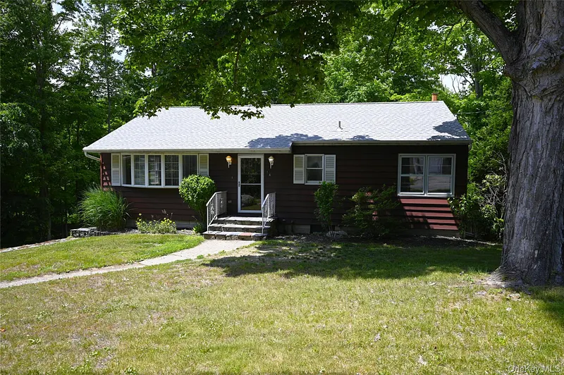 16 Greenridge Court Photo 1
