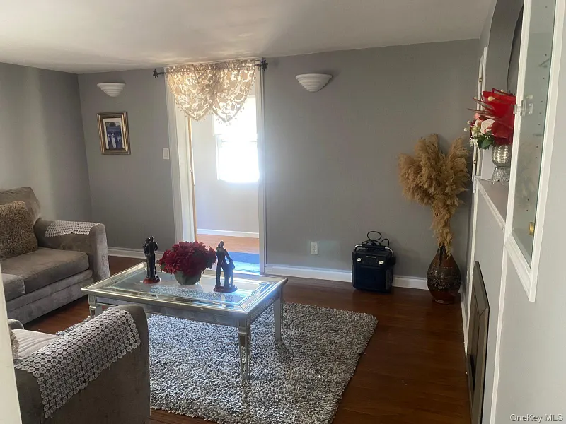 8 Morris Place Photo 5