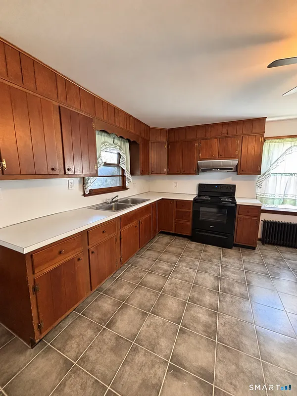 26 Cumley Street Photo 10