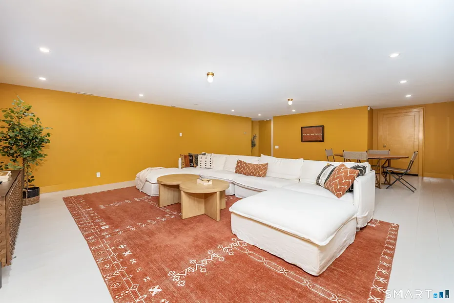 631 Milton Road Photo 31
