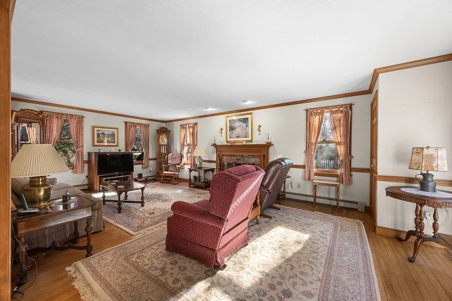 42 Marshview Circle Photo 10