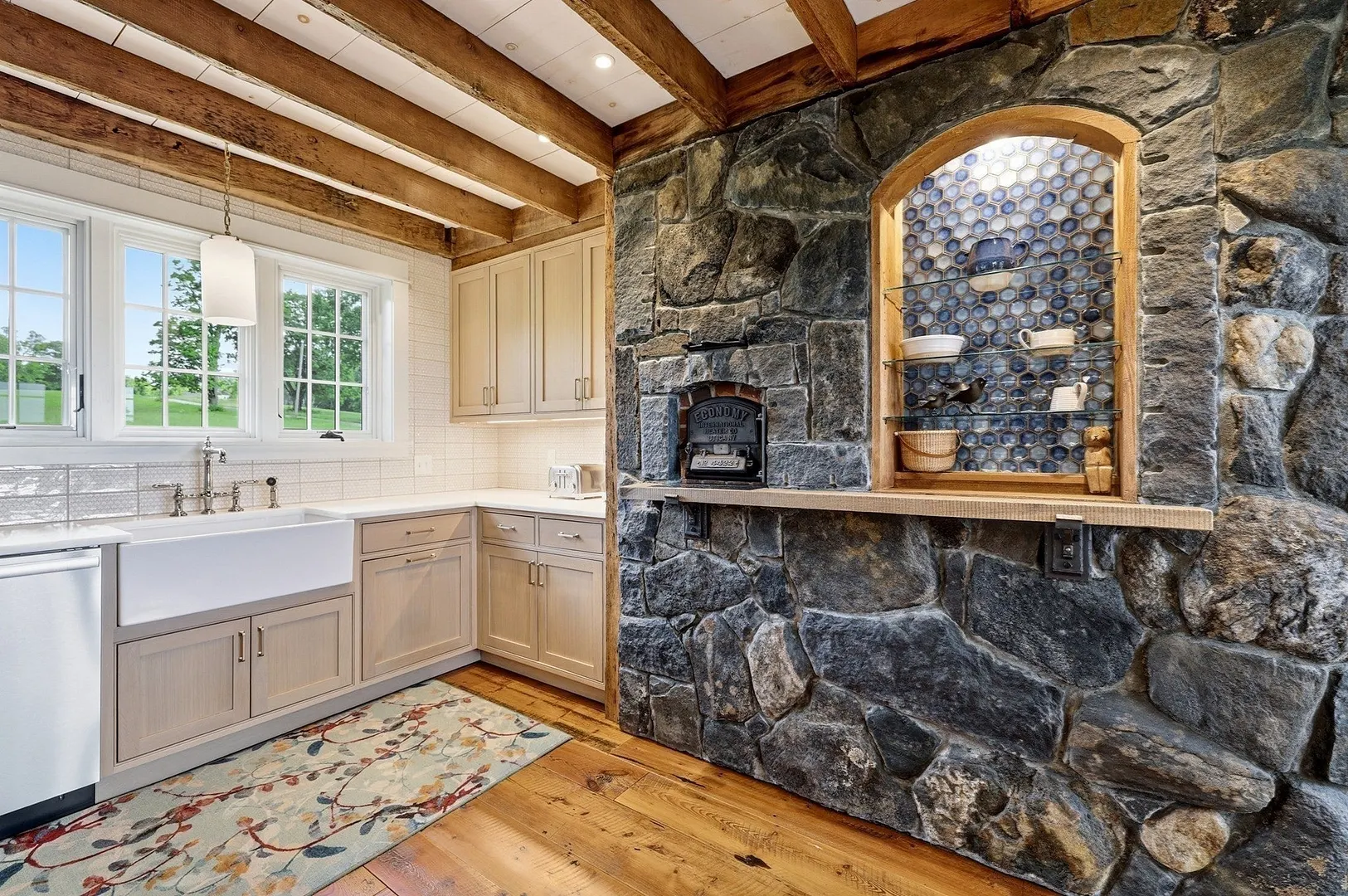 54 Patten Road Photo 13