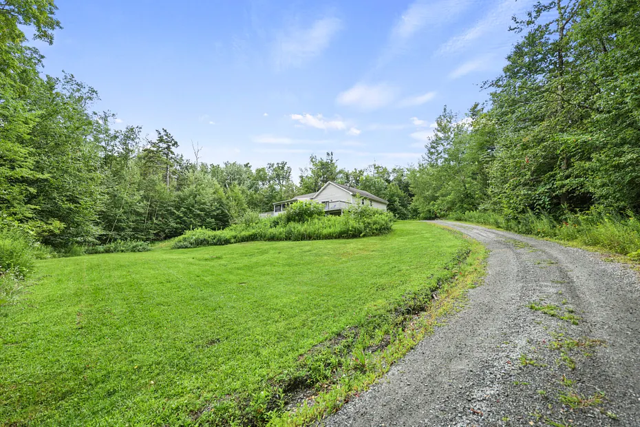 229 Hamilton Rd Photo 2