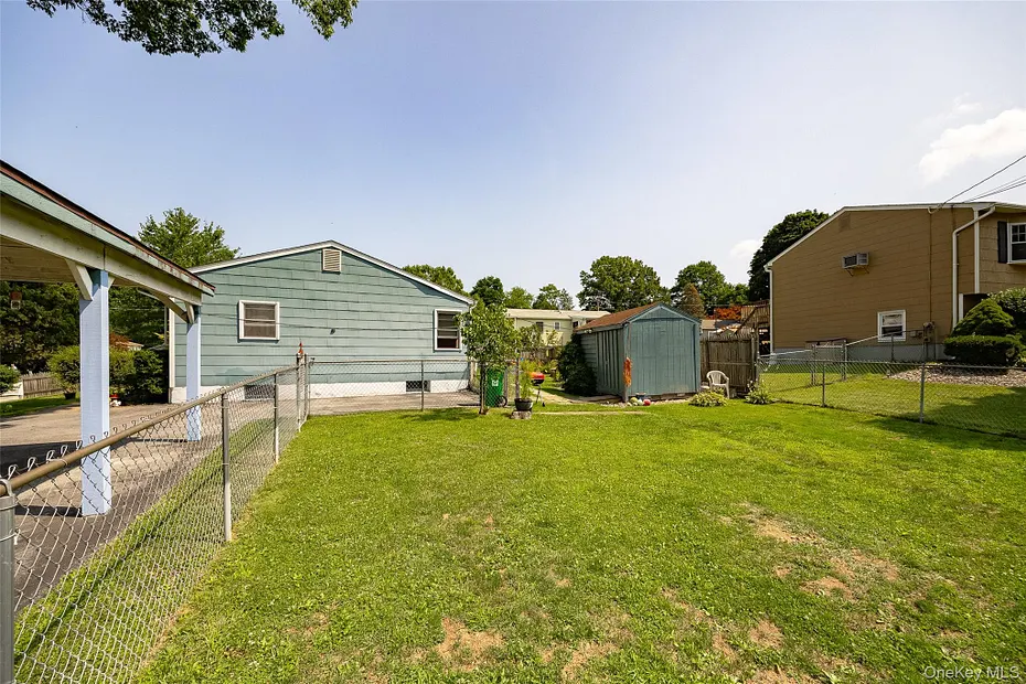 76 Phillips Street Photo 26