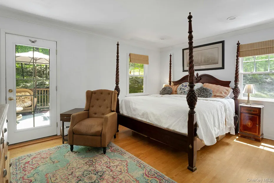 8 Woodland Road Photo 18