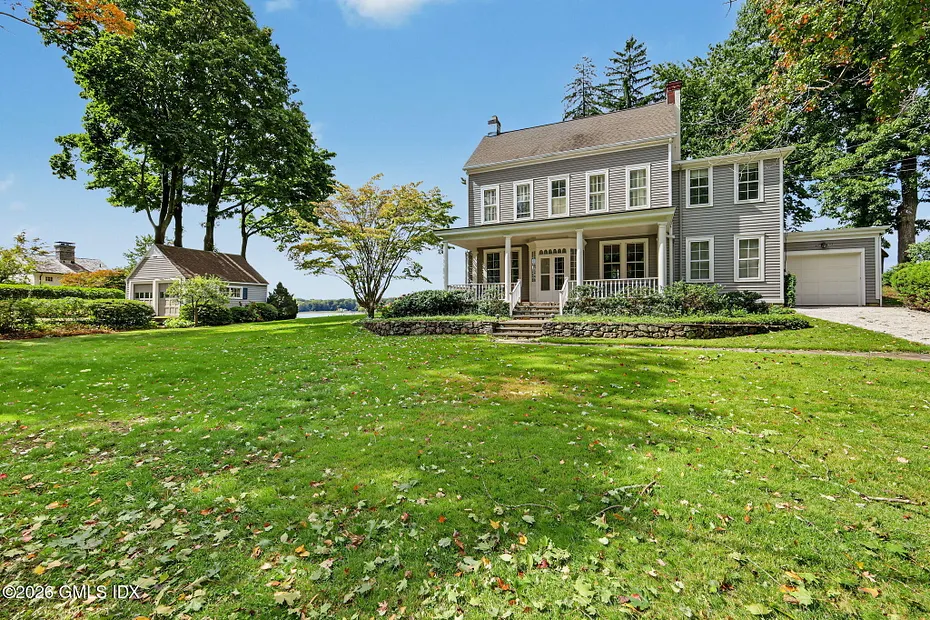 45 Glen Avon Drive Photo 3