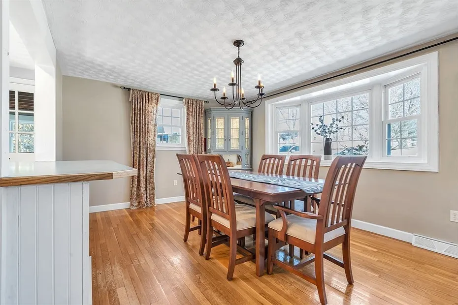 45 Kent Dr Photo 4