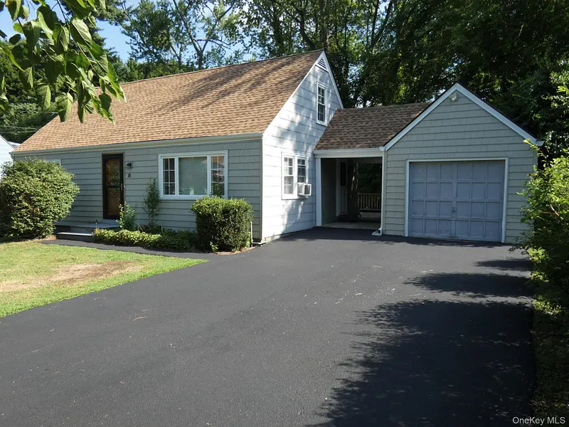 28 Hilltop Drive Photo 1