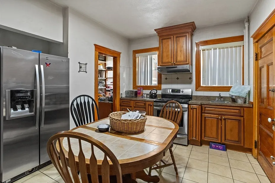 7 Brenton St Photo 10