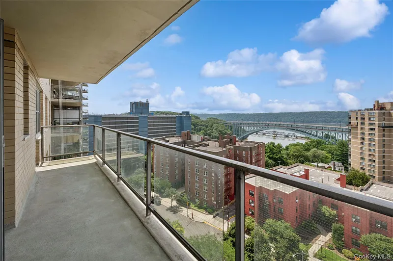 2500 Johnson Avenue  #15N Photo 13