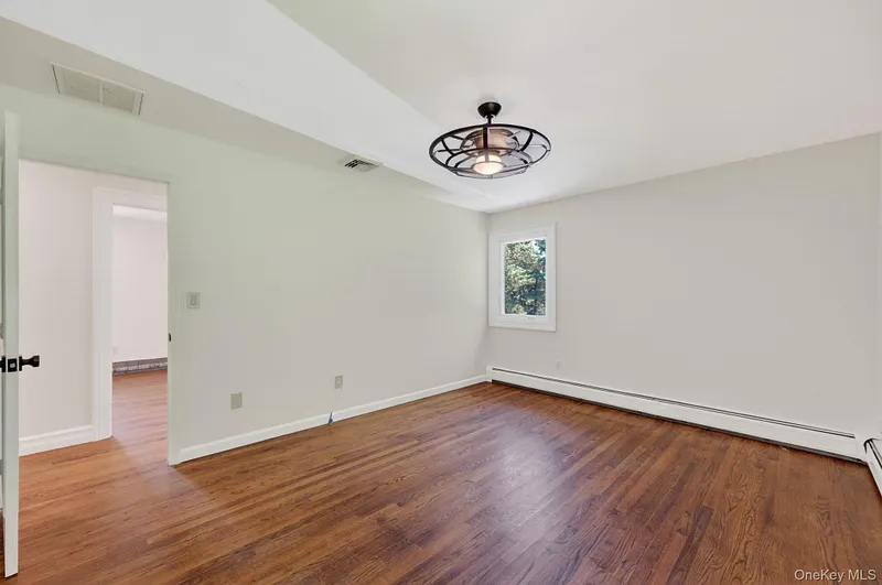 21 Crest Court Photo 28