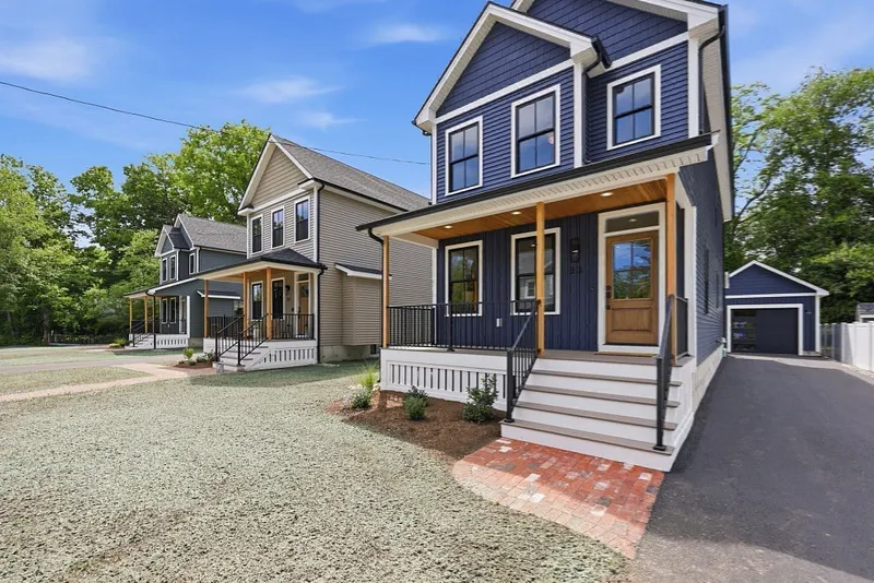 33 Landy Ave Photo 1