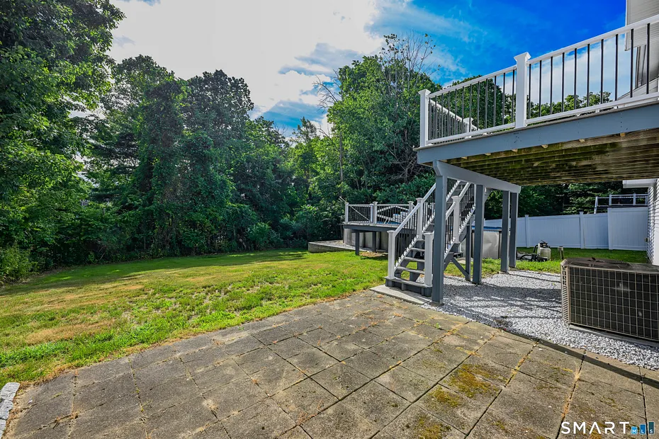 46 Auburn Way Photo 6