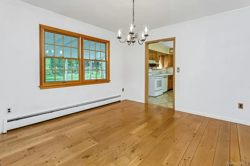 5 Spruce Pond Lane Photo 6