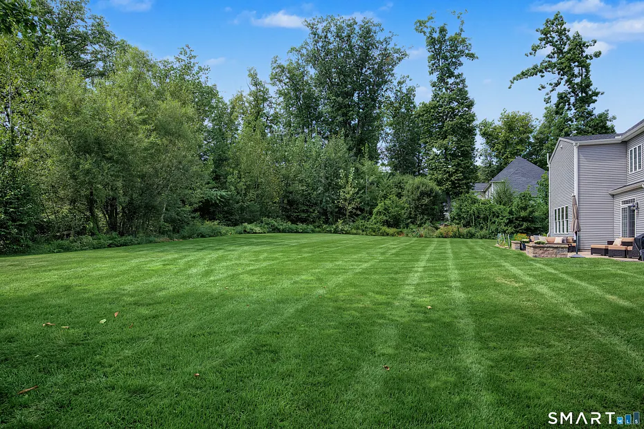 61 Lenox Road Photo 12