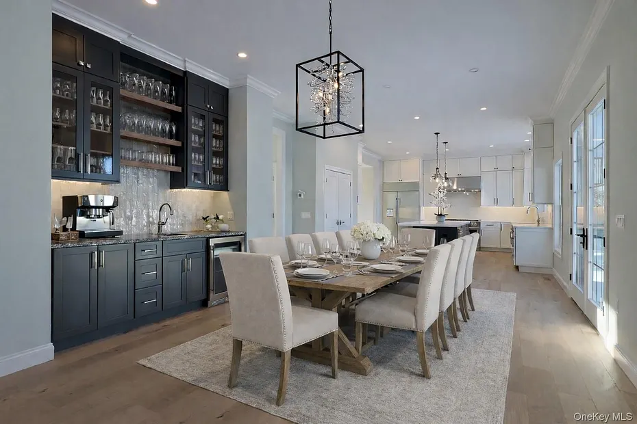 50 Austin Place Photo 3