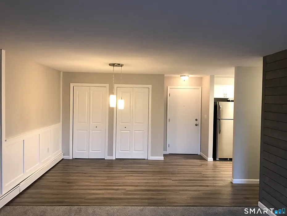 1218 Cromwell Hills Drive #1218 Photo 2