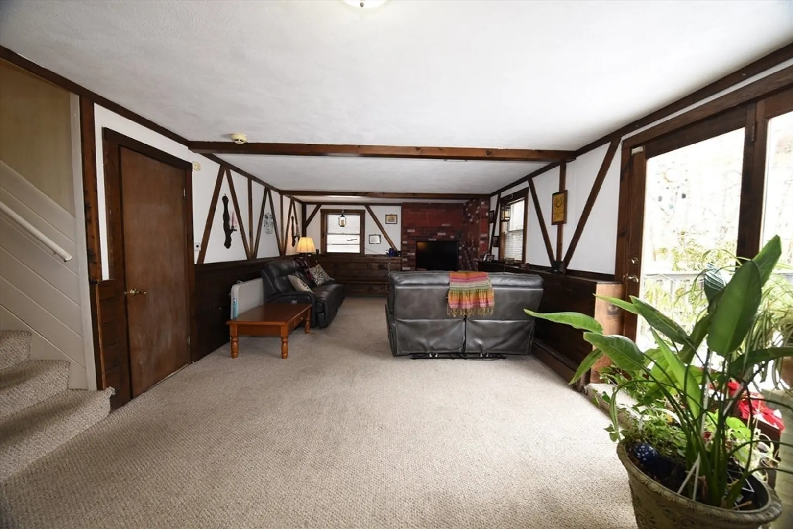 366 Webster St Photo 26