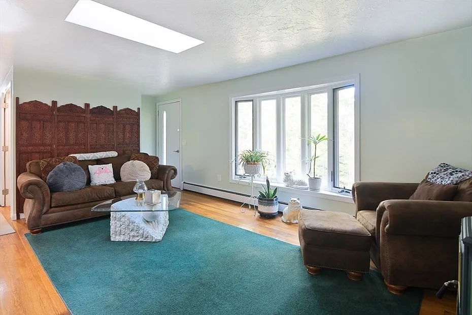 85 Paddock Rd Photo 13
