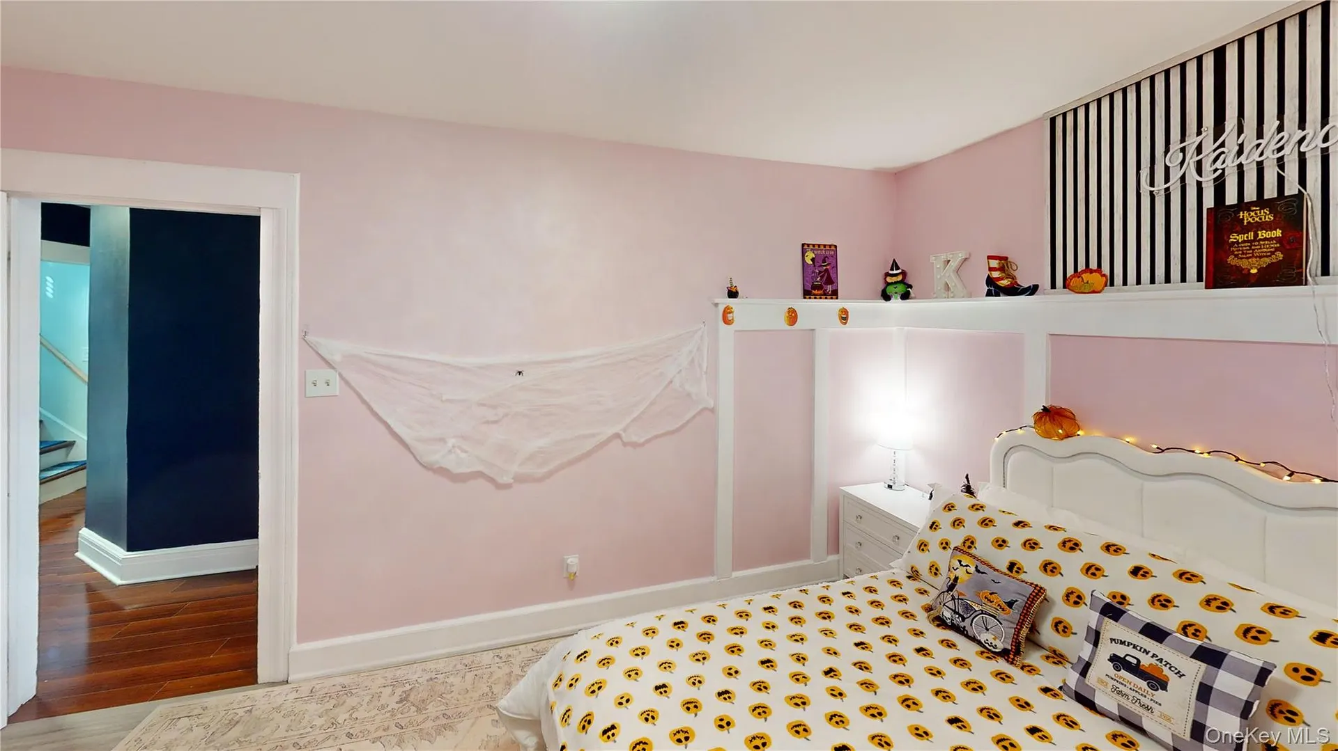 88 Grand Avenue Photo 26