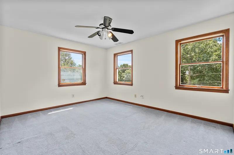 128 Midwood Avenue Photo 21