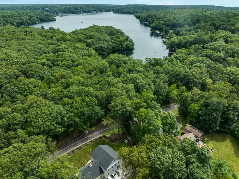 151 Alger Road Photo 36