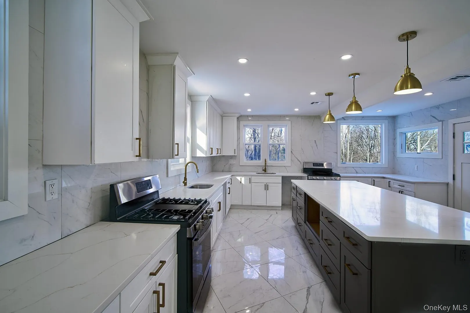 189 Mcnamara Road Photo 13