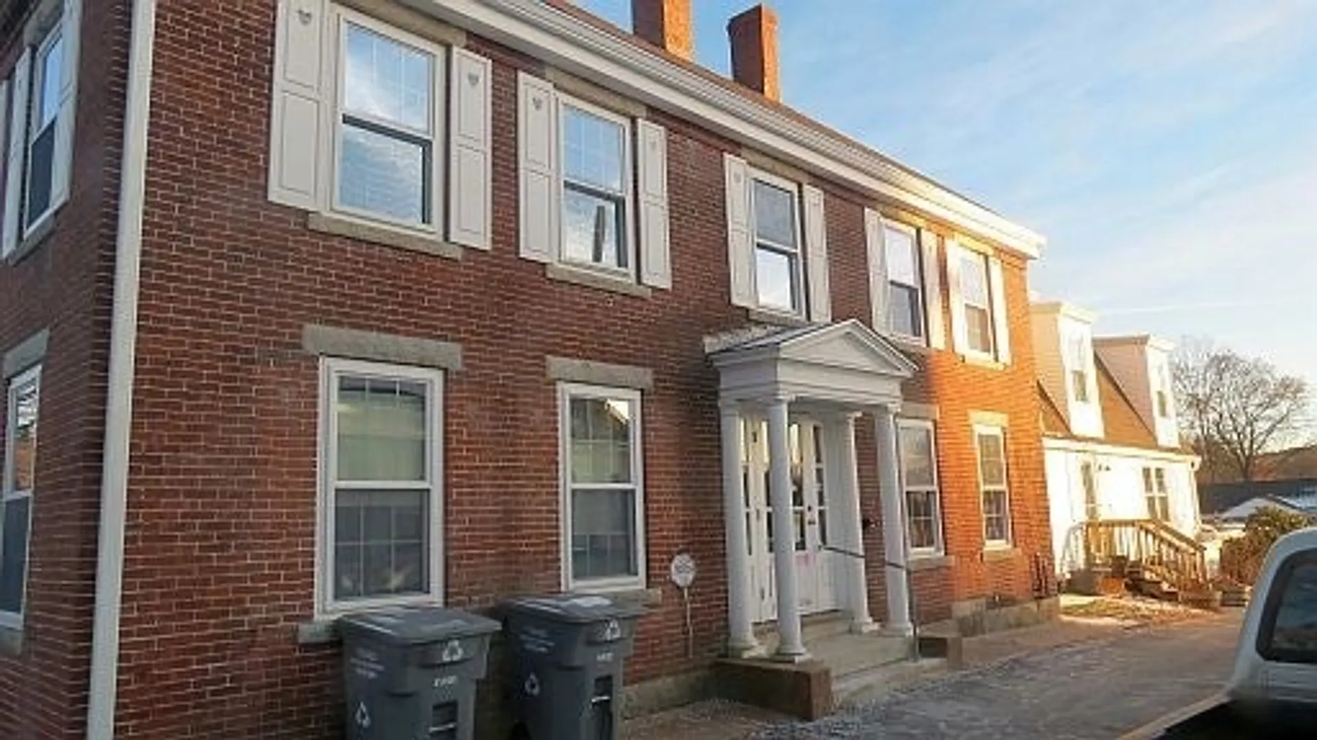 33 Main St Photo 2