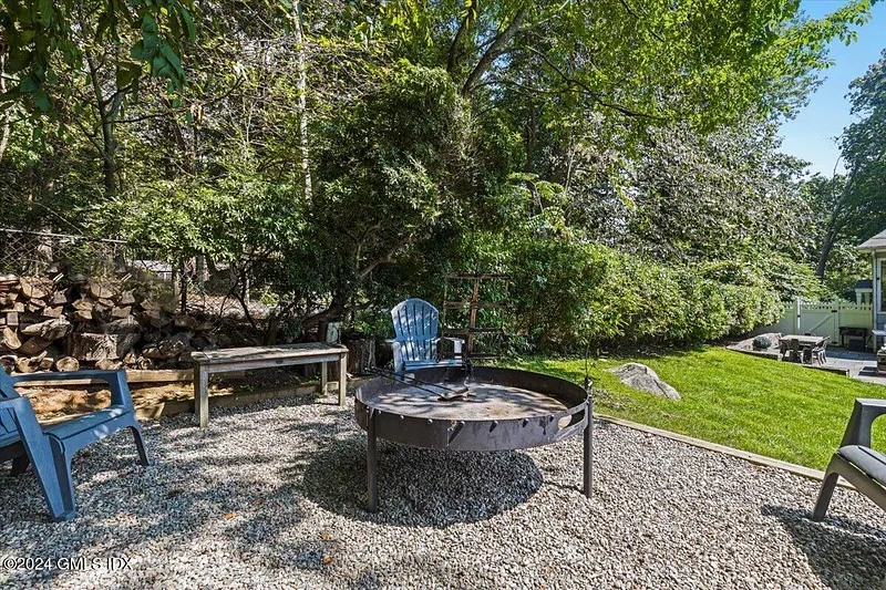 70 Gregory Road Photo 33
