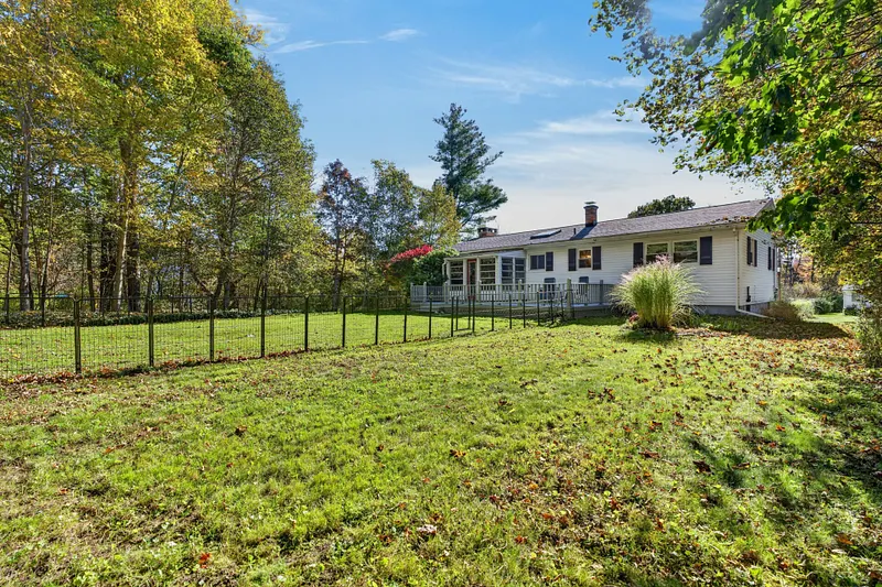 144 Lindley Ter Photo 28