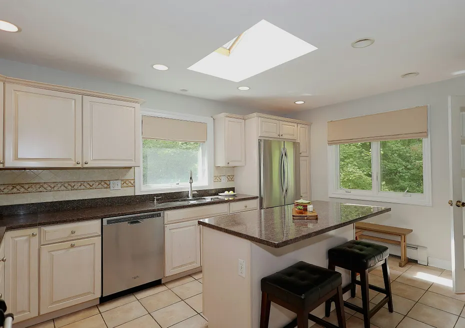 37 Adams Road Photo 14