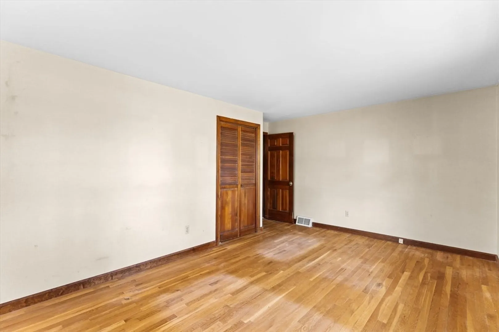 15 Hillside Dr Photo 19