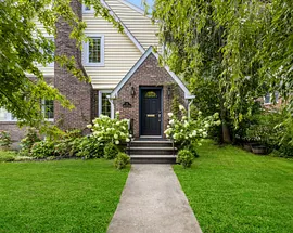 15 Parkview Court