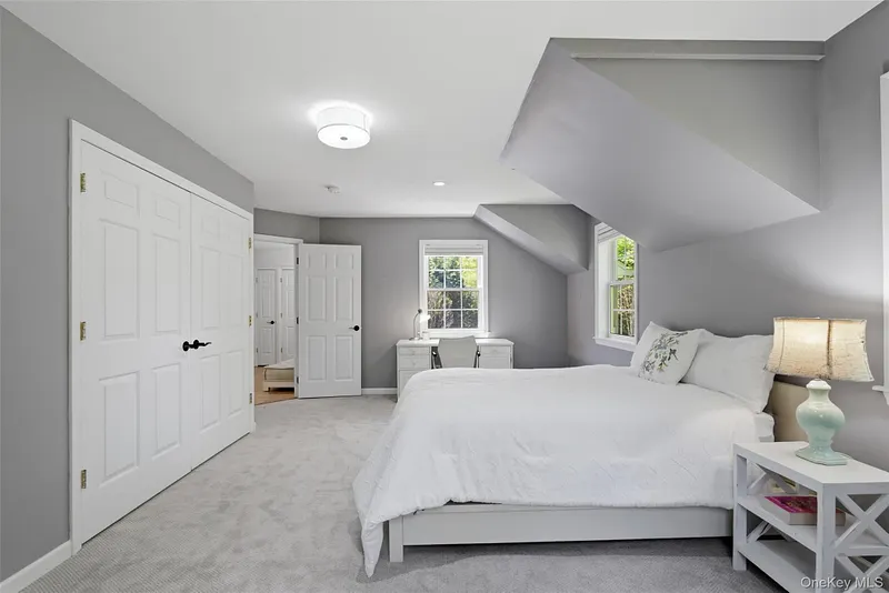 136 Devonshire Road Photo 26