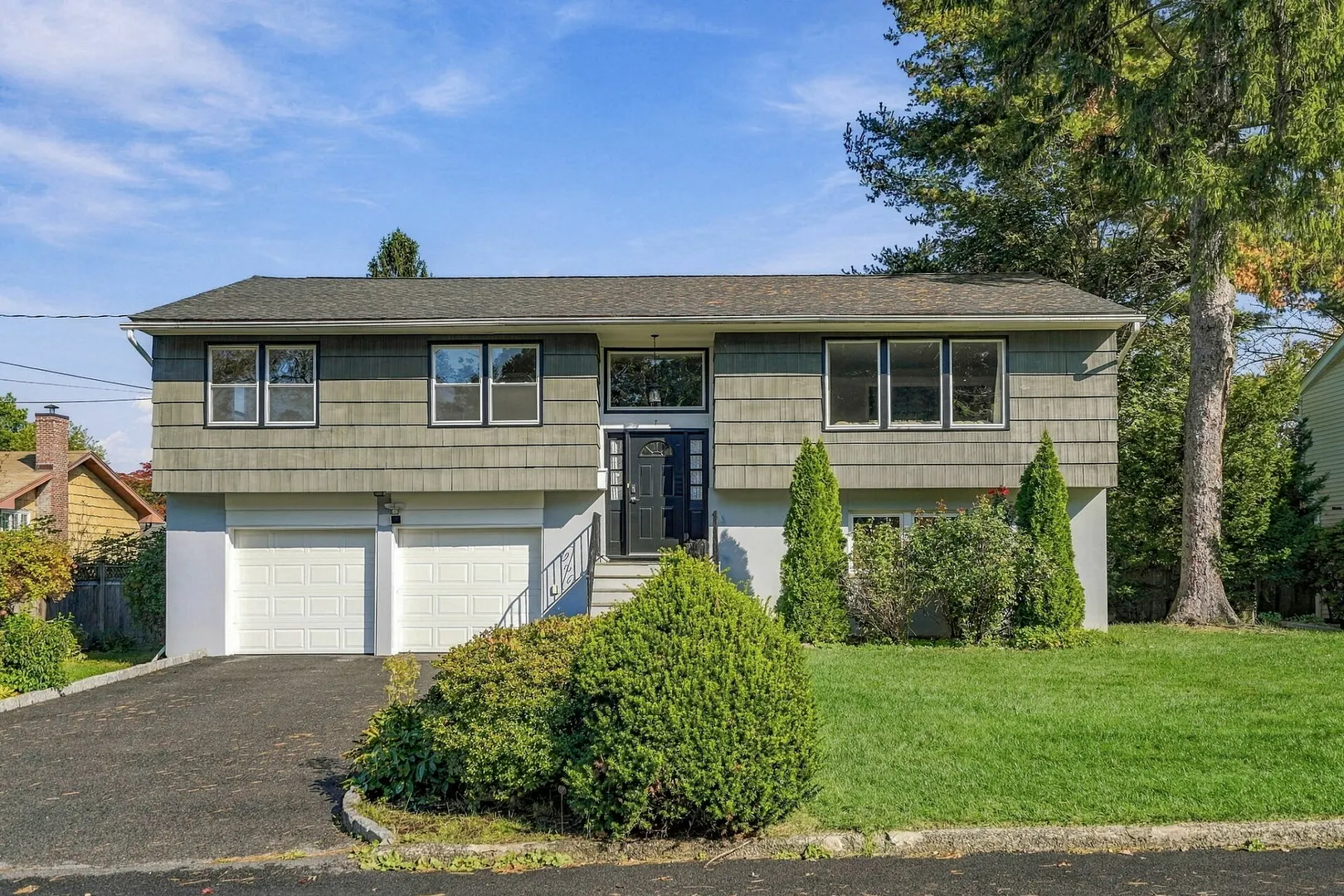 7 Frost Lane Photo 1