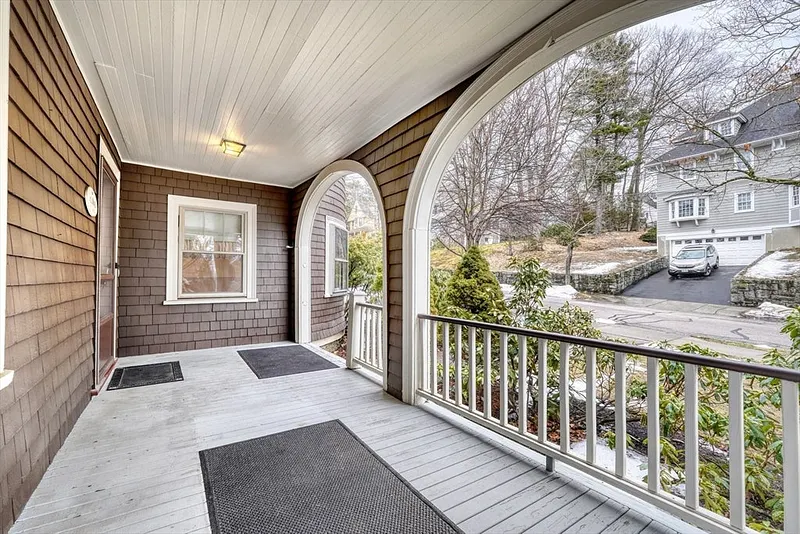 37 Glenwood Ave Photo 28