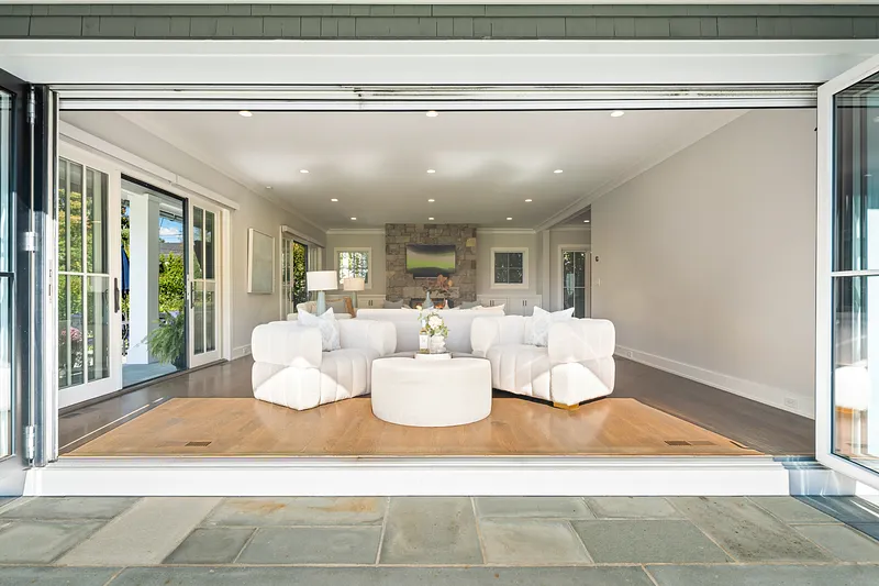 12 Seagate Road Photo 9