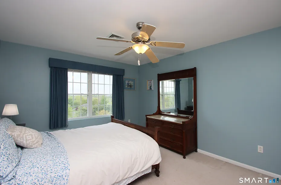 66 Wood Chase Lane Photo 29