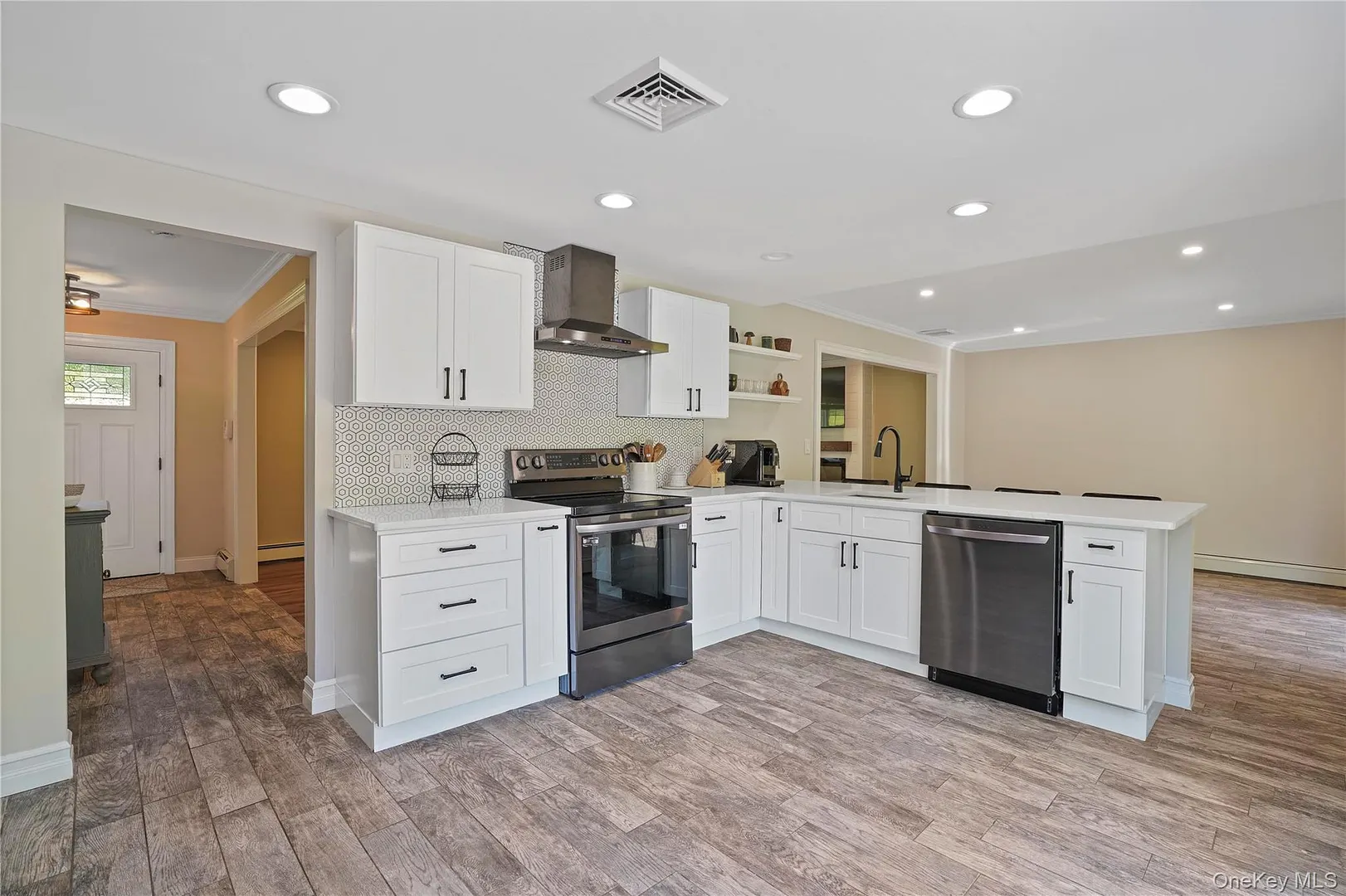 11 Kenneth Drive Photo 15