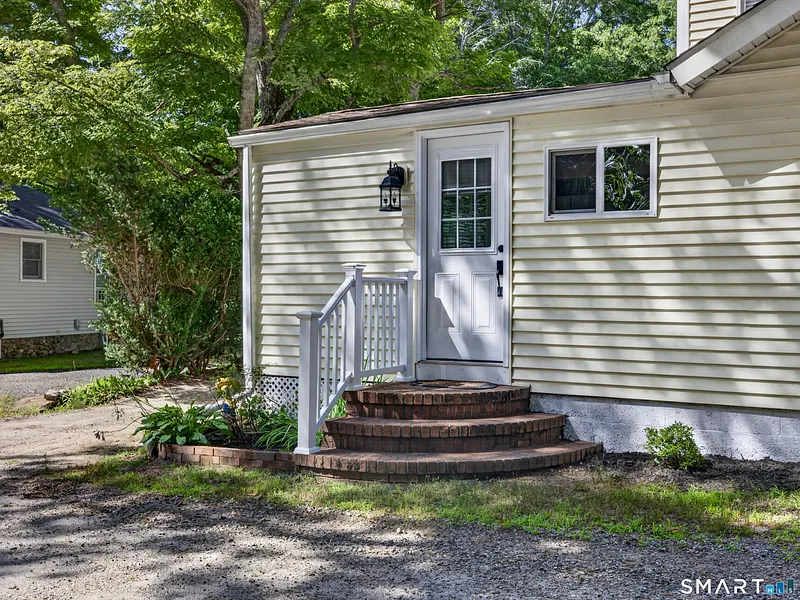 149 Liberty Street Photo 33