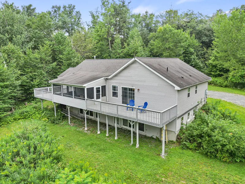 229 Hamilton Rd Photo 4